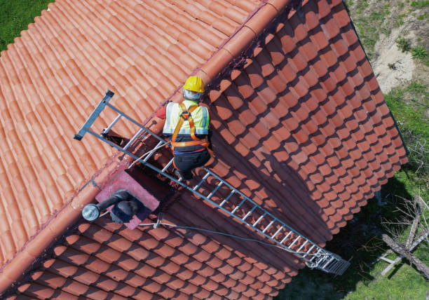 Best Roof Maintenance and Cleaning  in Graymoor Devondale, KY